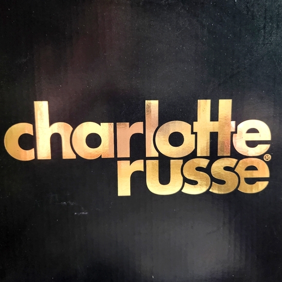 Size 10 Brown Ultra Suede 3.5 inch heel boots. - Picture 5 of 8